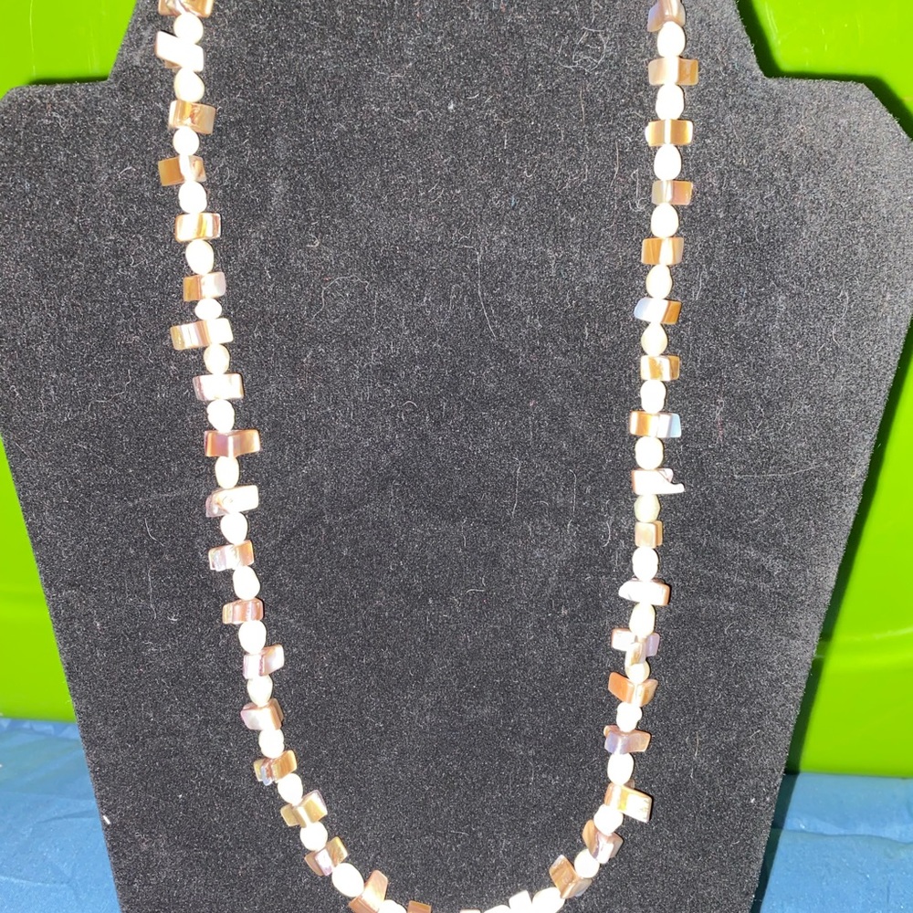 Womens seashell necklace